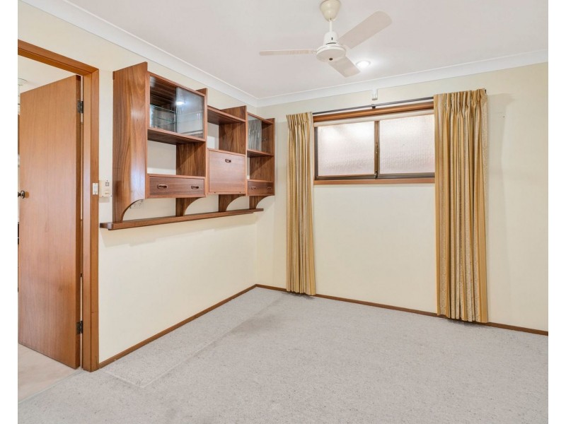 5 Ronald Robinson Place, East Kempsey NSW 2440