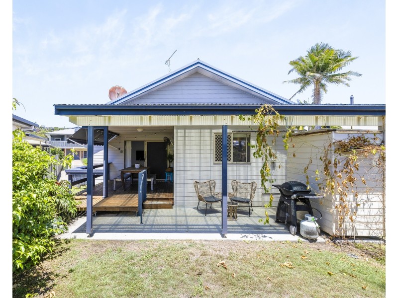 11 Walker Street, Crescent Head NSW 2440