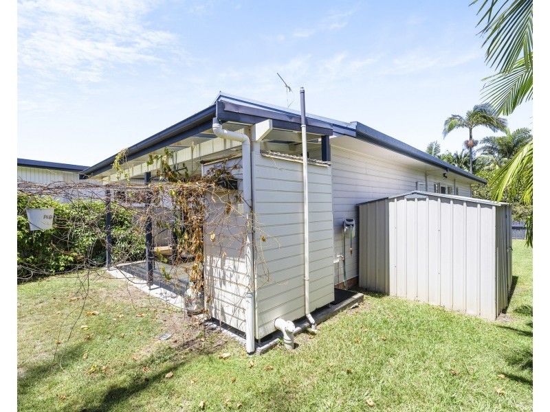 11 Walker Street, Crescent Head NSW 2440