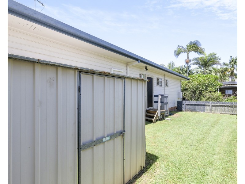11 Walker Street, Crescent Head NSW 2440