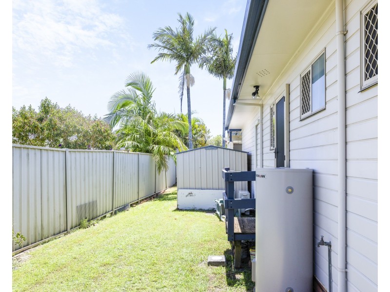 11 Walker Street, Crescent Head NSW 2440