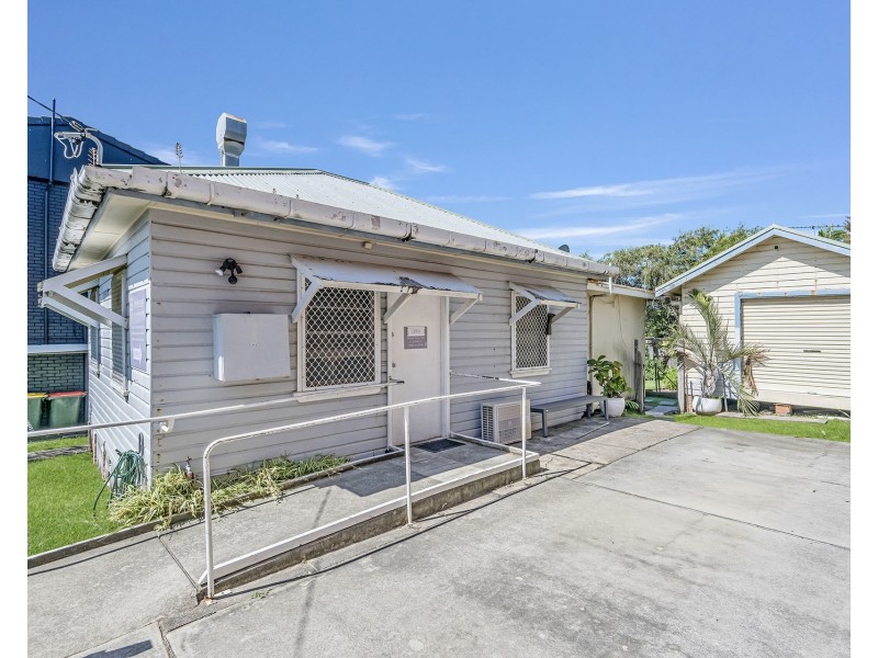 6 East Street, Crescent Head NSW 2440