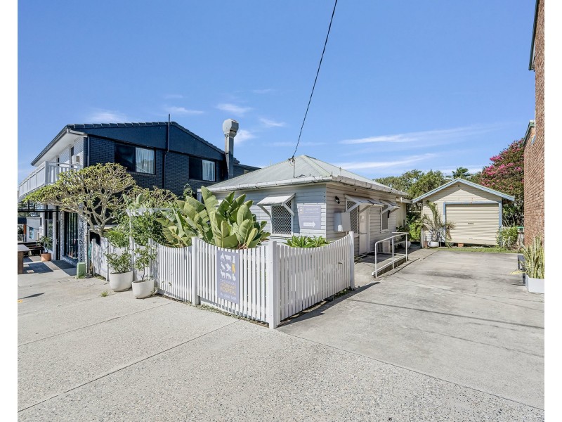 6 East Street, Crescent Head NSW 2440