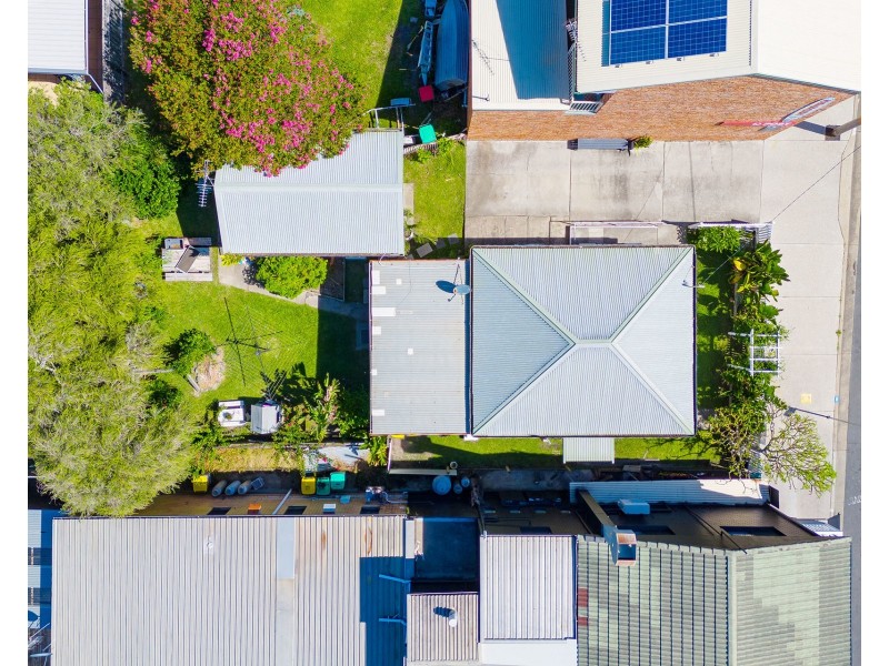 6 East Street, Crescent Head NSW 2440