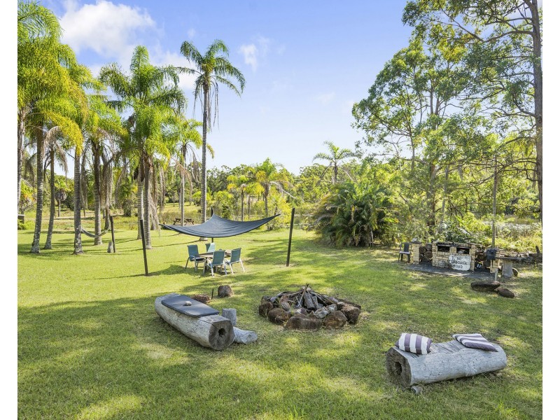 1098 Crescent Head Road, Crescent Head NSW 2440