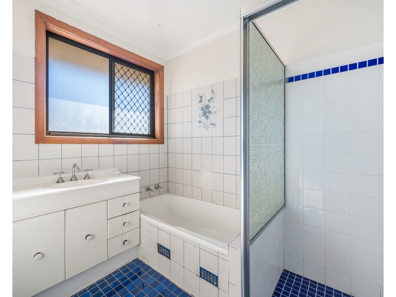 27 Hodgson Street, Crescent Head NSW 2440