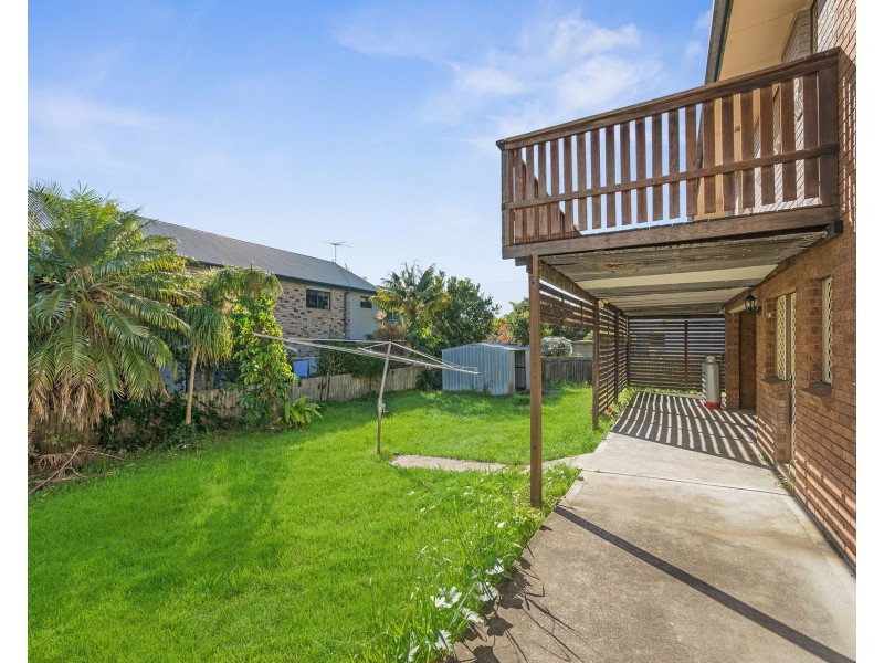 27 Hodgson Street, Crescent Head NSW 2440