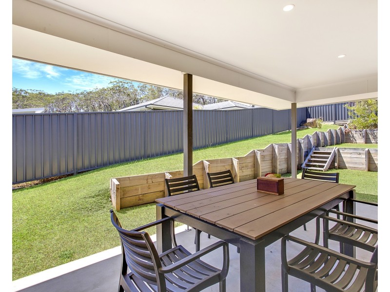 8 Racemosa Circuit, South West Rocks NSW 2431