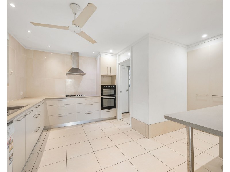 1 Lake Street, Crescent Head NSW 2440