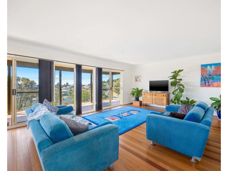 3 High Street, Crescent Head NSW 2440