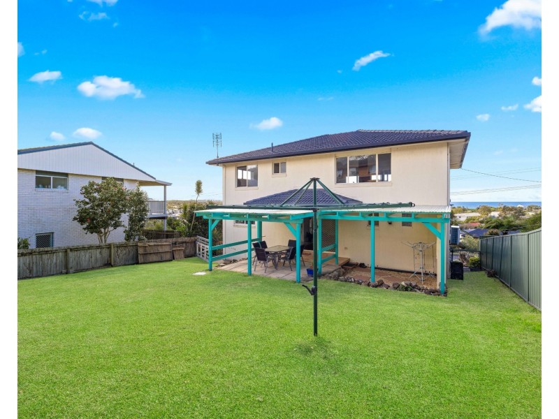 3 High Street, Crescent Head NSW 2440