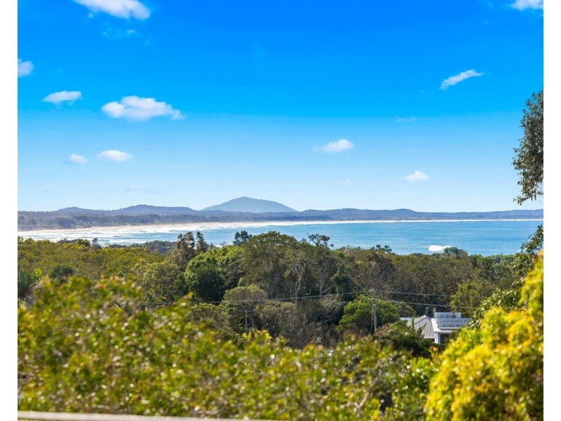 3 High Street, Crescent Head NSW 2440