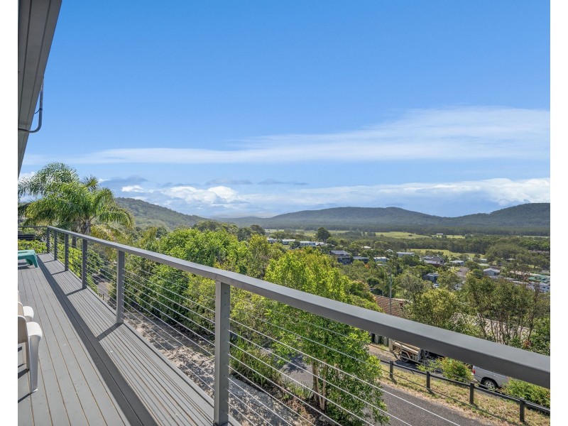 27 Comara Terrace, Crescent Head NSW 2440