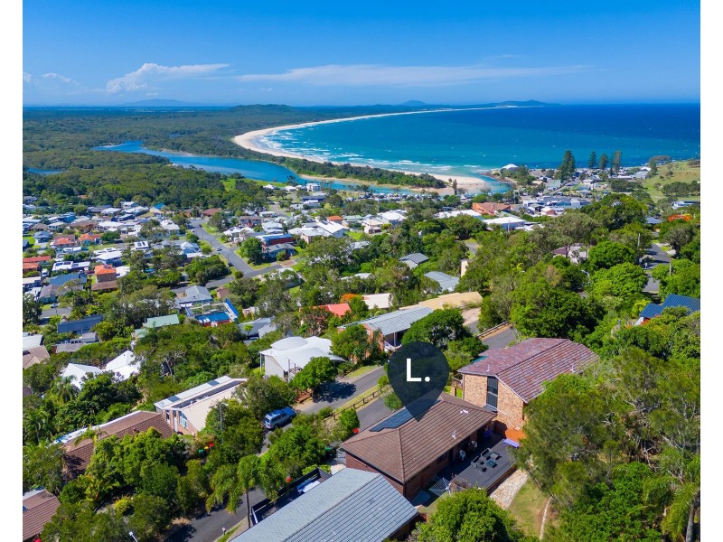 27 Comara Terrace, Crescent Head NSW 2440