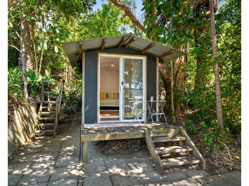 6 Gowing Street, Crescent Head NSW 2440