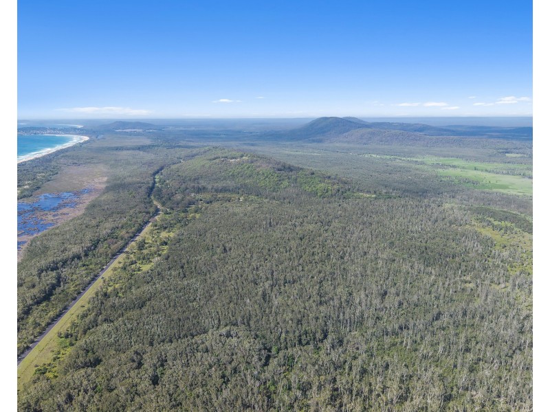 1 Loftus Road, Crescent Head NSW 2440