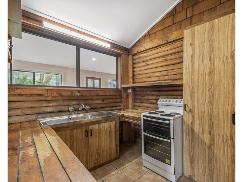 26 Hodgson Street, Crescent Head NSW 2440