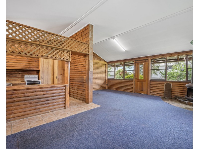 26 Hodgson Street, Crescent Head NSW 2440