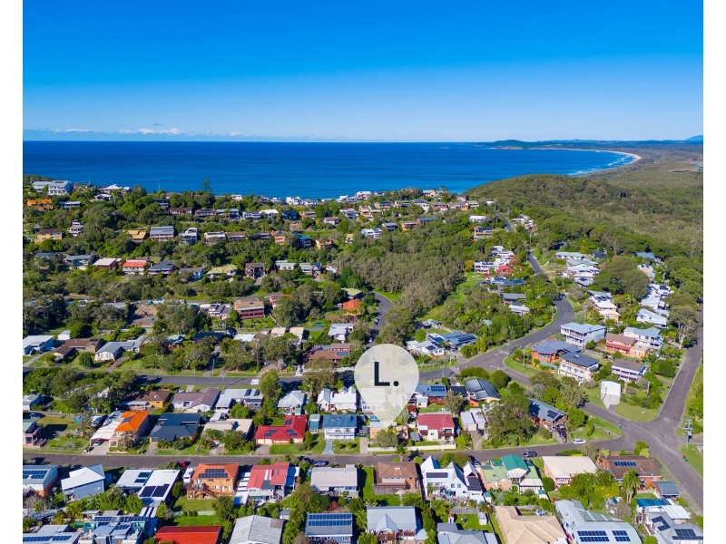 26 Hodgson Street, Crescent Head NSW 2440