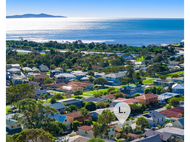 26 Hodgson Street, Crescent Head NSW 2440