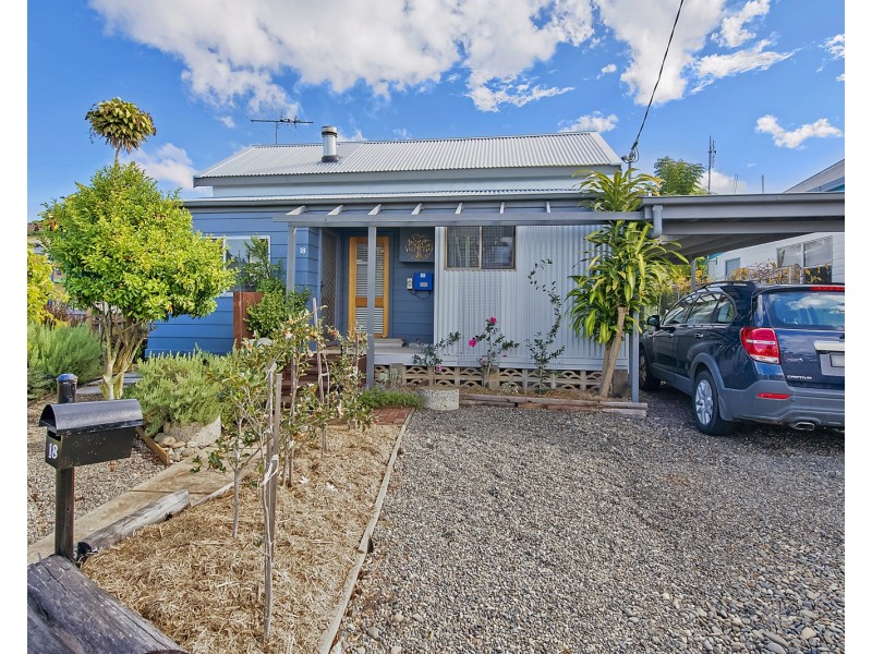 18 Betts Street, East Kempsey NSW 2440