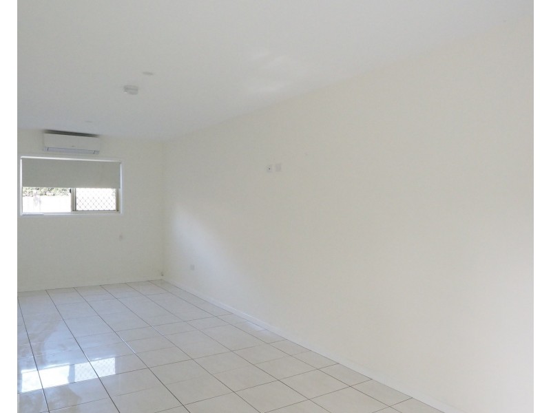 1 Lake Street, Crescent Head NSW 2440