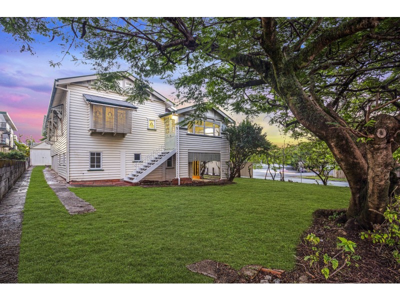 1 Wolseley Street, Clayfield QLD 4011