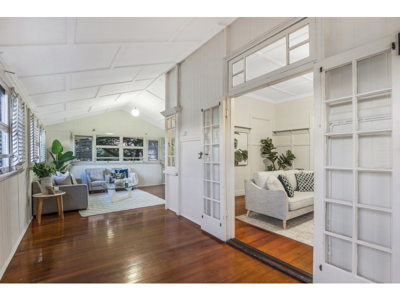 1 Wolseley Street, Clayfield QLD 4011