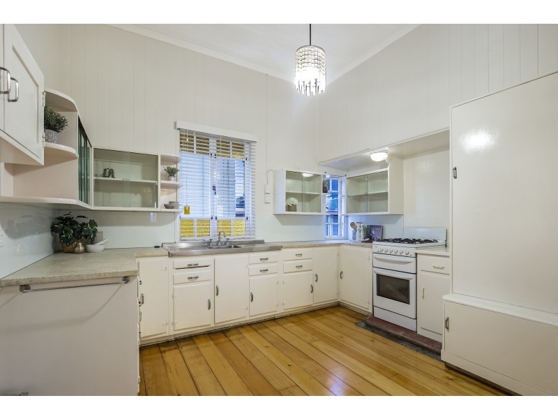 1 Wolseley Street, Clayfield QLD 4011