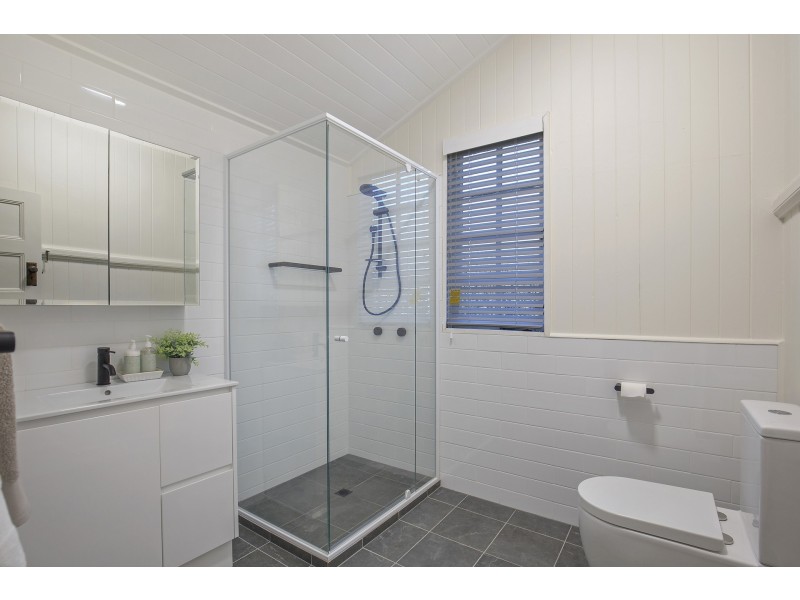 1 Wolseley Street, Clayfield QLD 4011