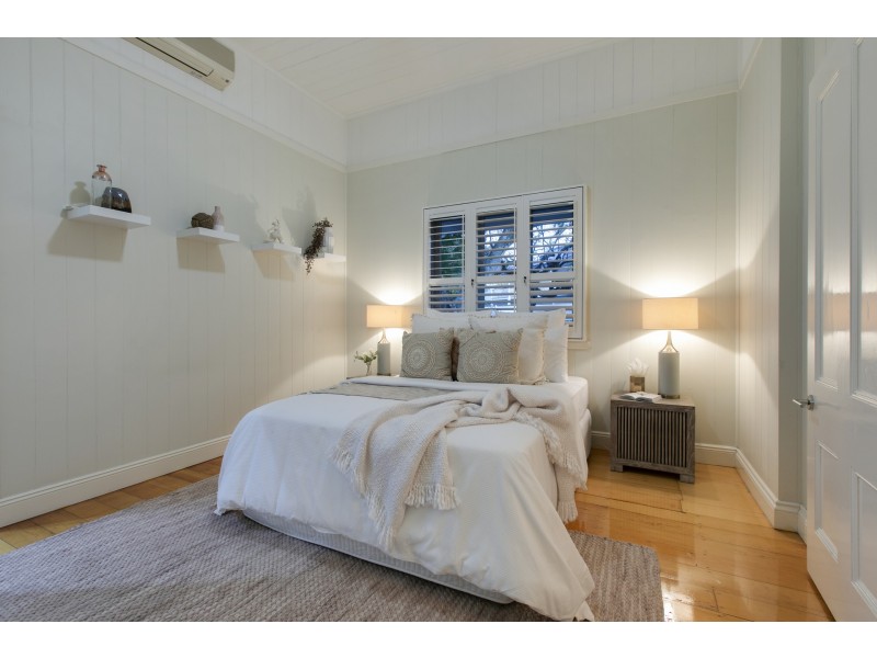 15 Adamson Street, Wooloowin QLD 4030