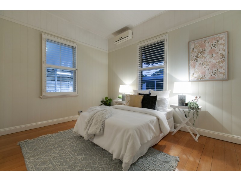 15 Adamson Street, Wooloowin QLD 4030