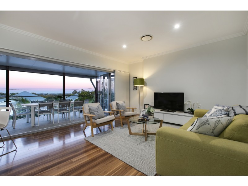 1/42 Campbell Terrace, Wavell Heights QLD 4012