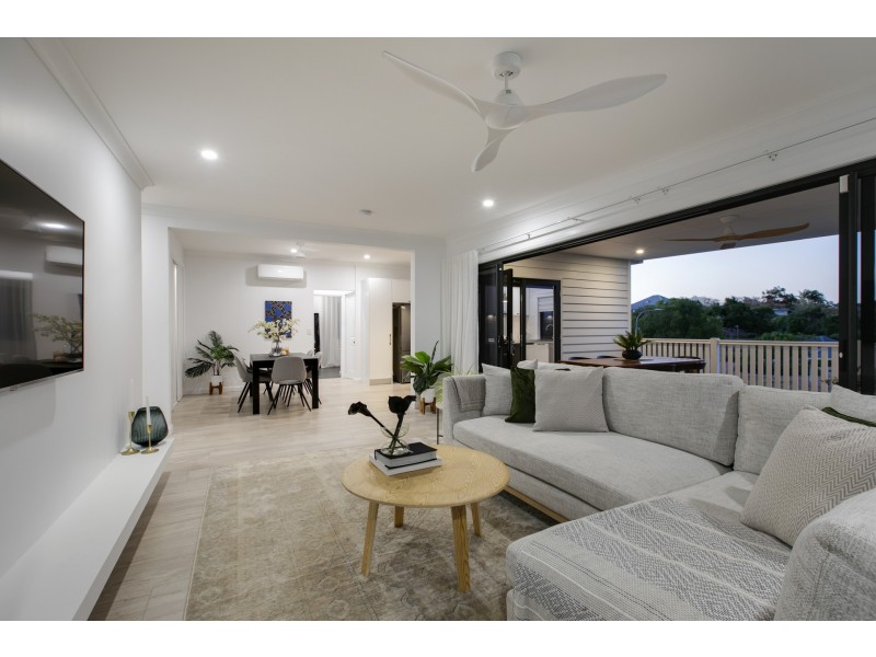 55 Lewis Street, Clayfield QLD 4011