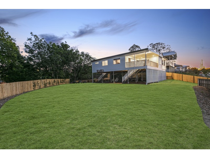 55 Lewis Street, Clayfield QLD 4011