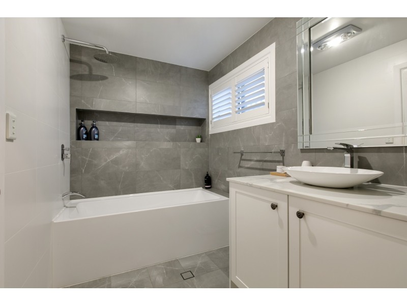 29 Lewis Street, Clayfield QLD 4011