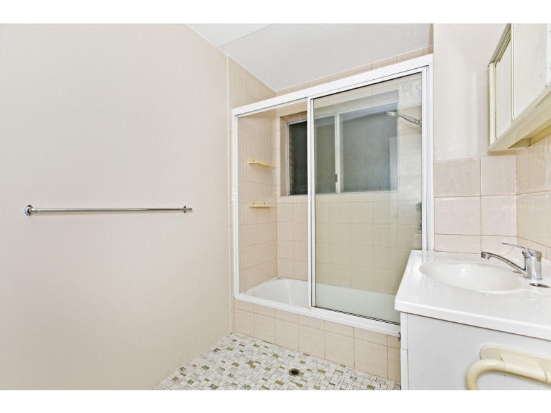 3/8 Lisson Grove, Wooloowin QLD 4030