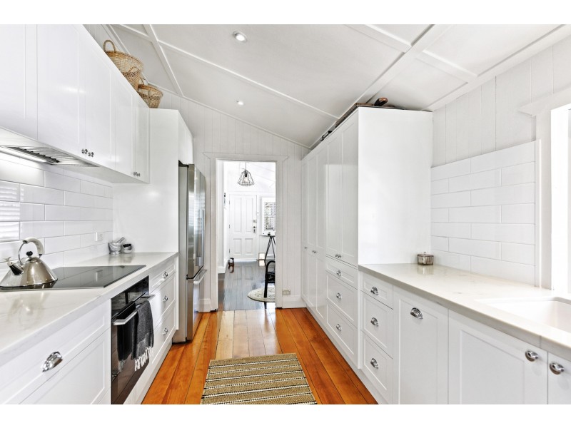 12 Burrell Street, Clayfield QLD 4011