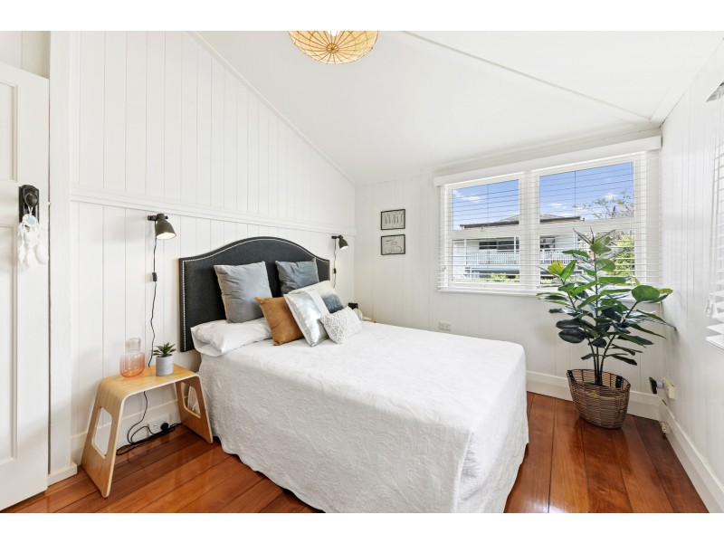 12 Burrell Street, Clayfield QLD 4011