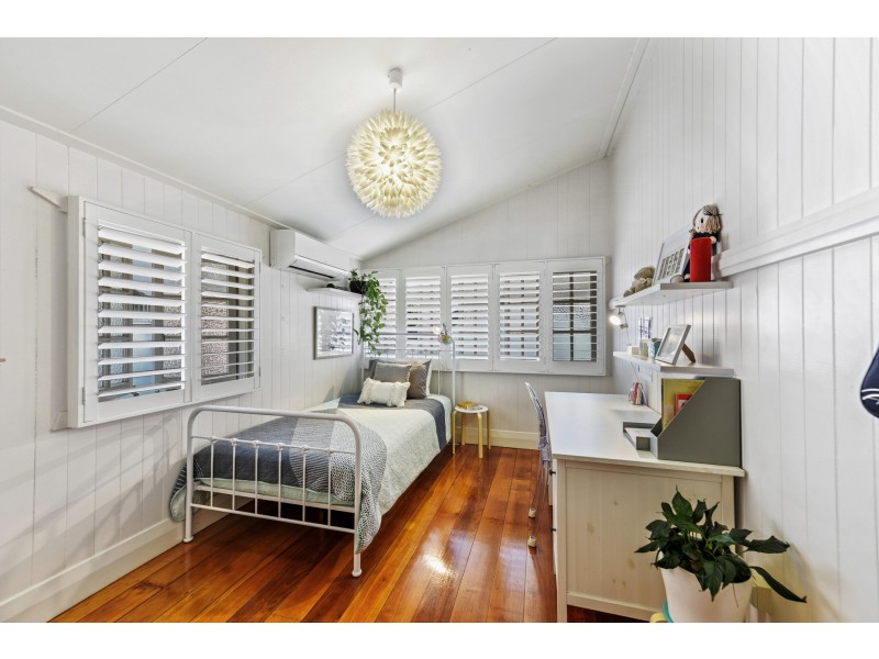 12 Burrell Street, Clayfield QLD 4011