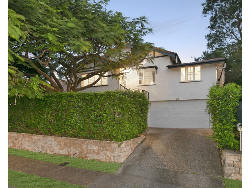 25 Railway Parade, Clayfield QLD 4011
