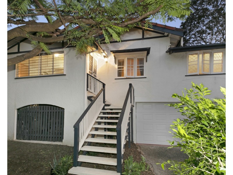 25 Railway Parade, Clayfield QLD 4011