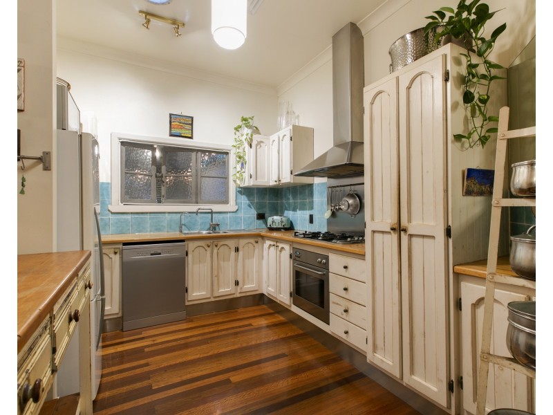 25 Railway Parade, Clayfield QLD 4011