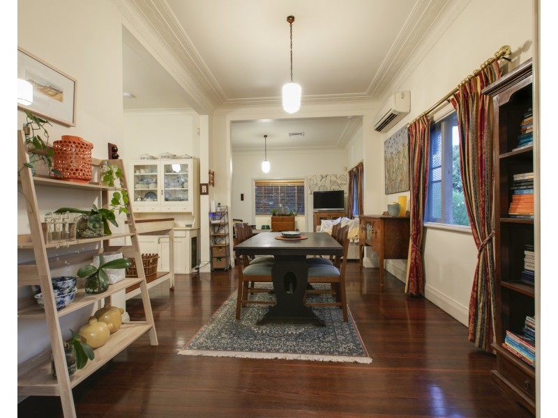 25 Railway Parade, Clayfield QLD 4011