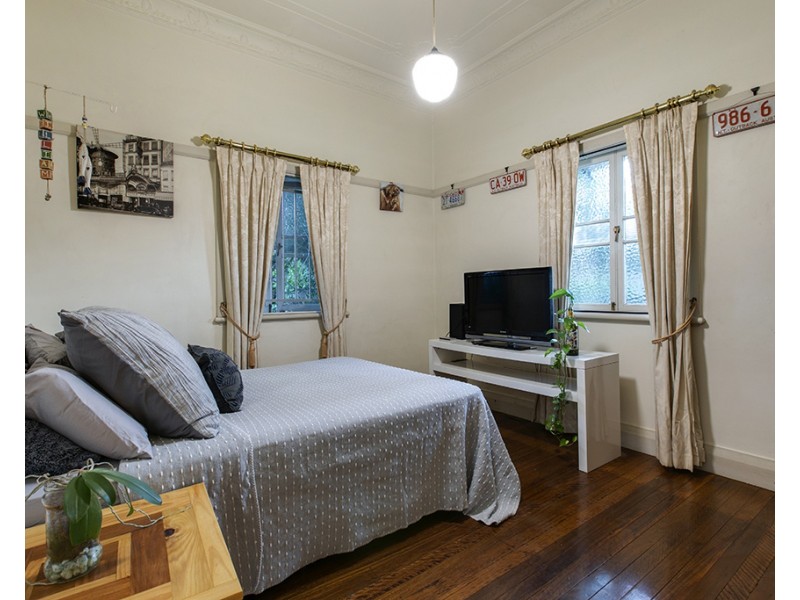 25 Railway Parade, Clayfield QLD 4011