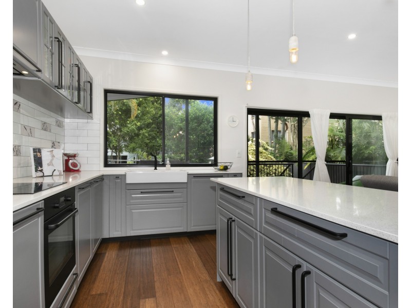 24 Alma Road, Clayfield QLD 4011