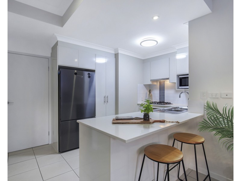 2/12 Olivia Street, Northgate QLD 4013