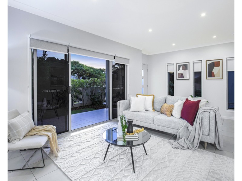 2/12 Olivia Street, Northgate QLD 4013