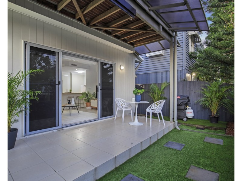 2/12 Olivia Street, Northgate QLD 4013