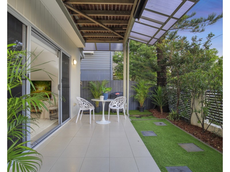 2/12 Olivia Street, Northgate QLD 4013